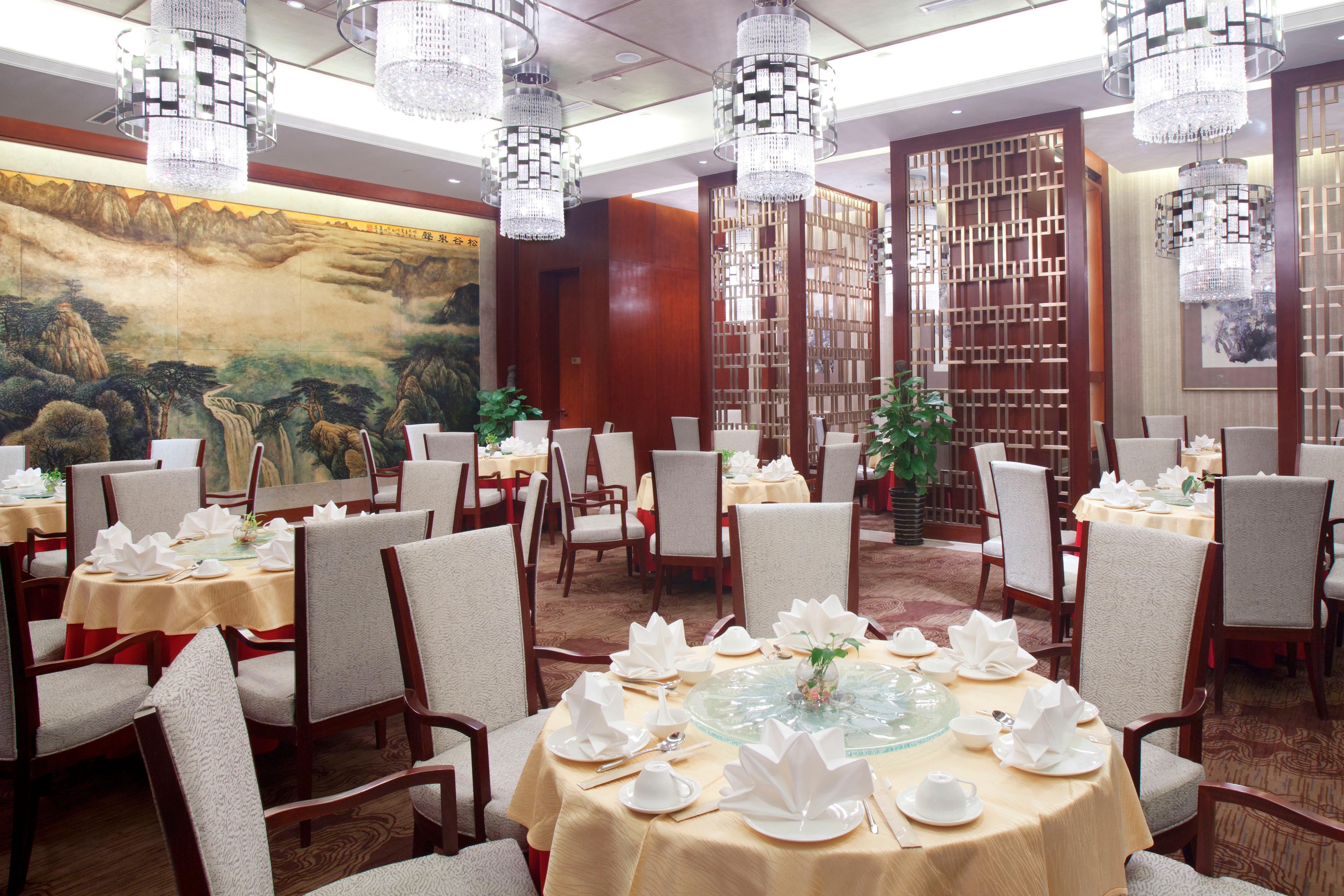 Hotel Crowne Plaza Xiangyang By Ihg Esterno foto