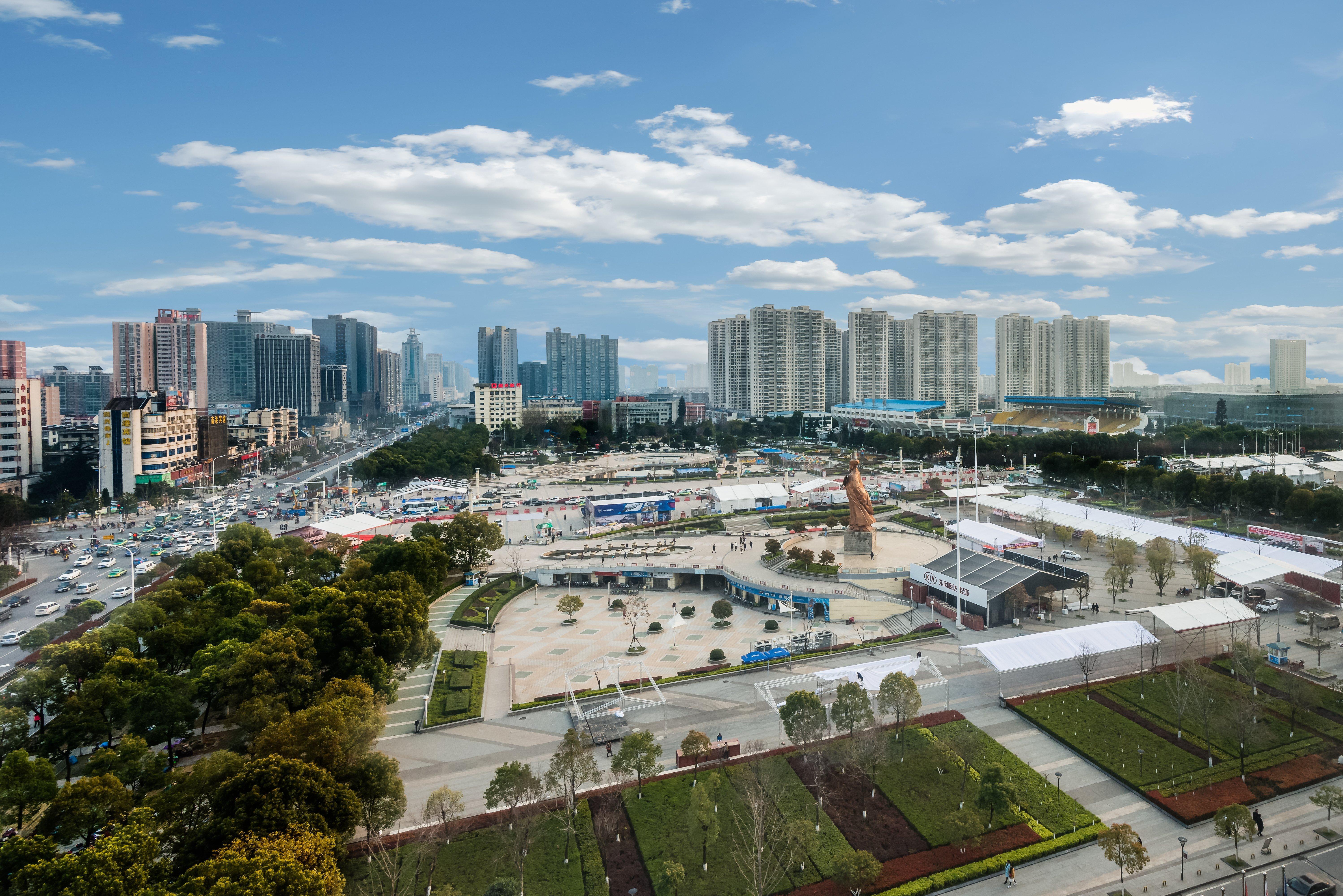 Hotel Crowne Plaza Xiangyang By Ihg Esterno foto
