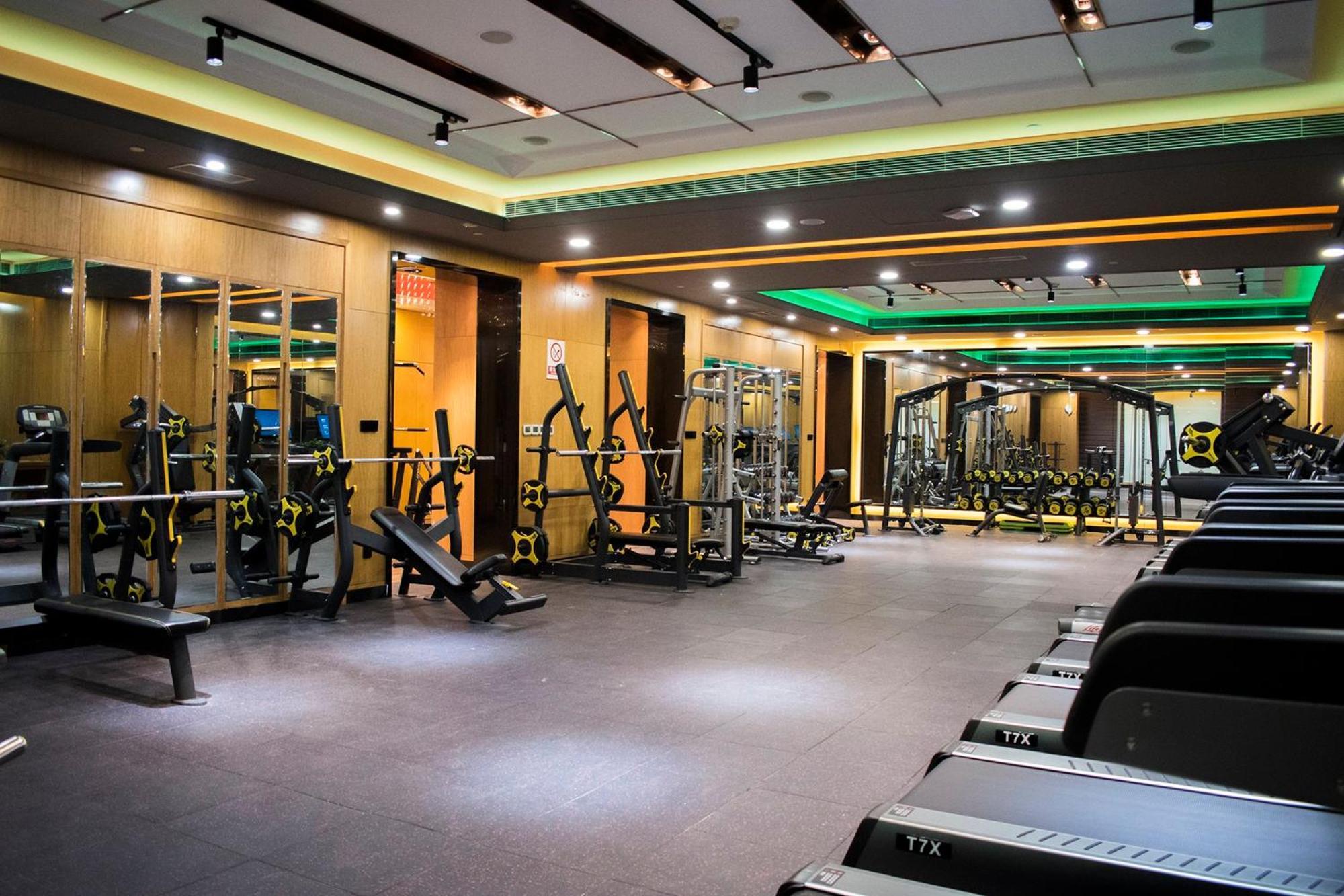 Hotel Crowne Plaza Xiangyang By Ihg Esterno foto