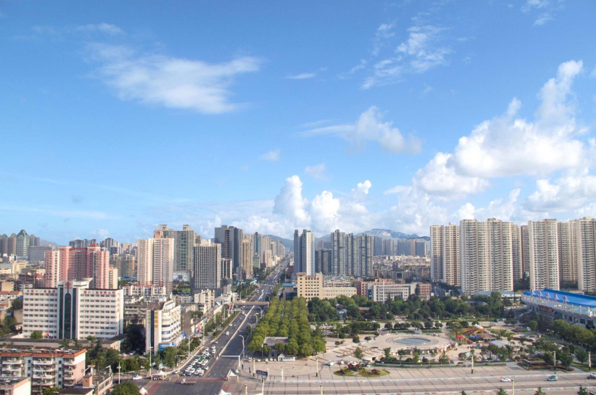 Hotel Crowne Plaza Xiangyang By Ihg Esterno foto